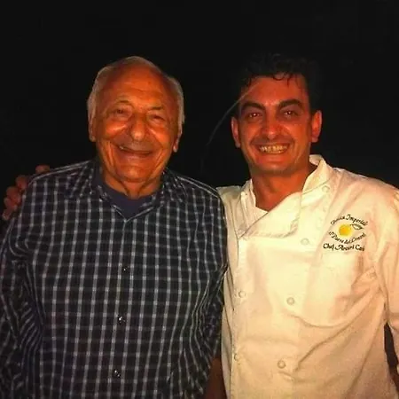 Villhour Ristorante E רוקה אימפריאלה