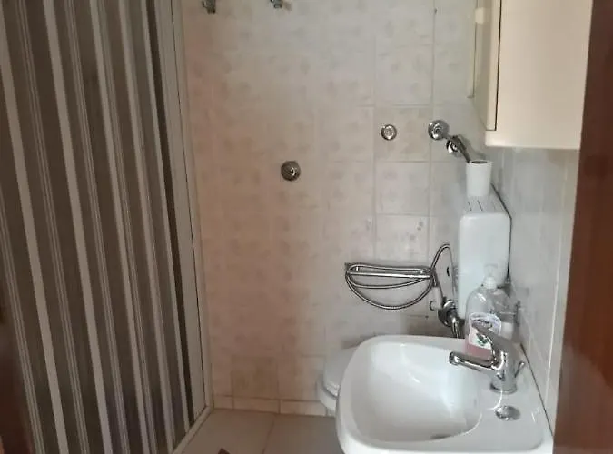 Villhour Ristorante E 3* 罗卡伊恩佩里亚莱