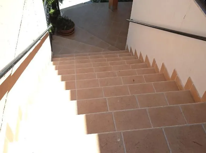 Villhour Ristorante E 3* 罗卡伊恩佩里亚莱