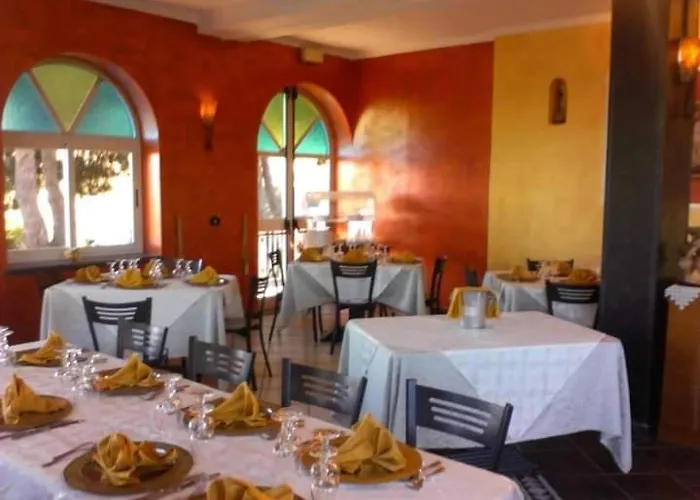 Villhour Ristorante E 住宿加早餐酒店 3*