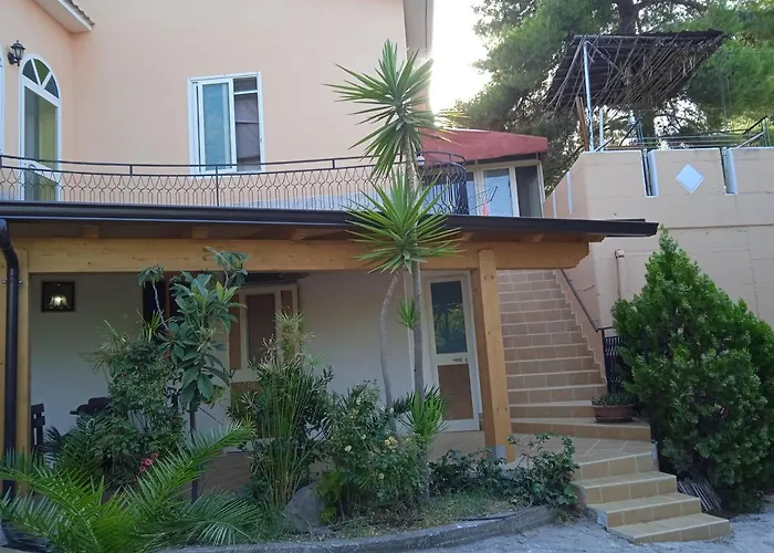 Villhour Ristorante E Rocca Imperiale