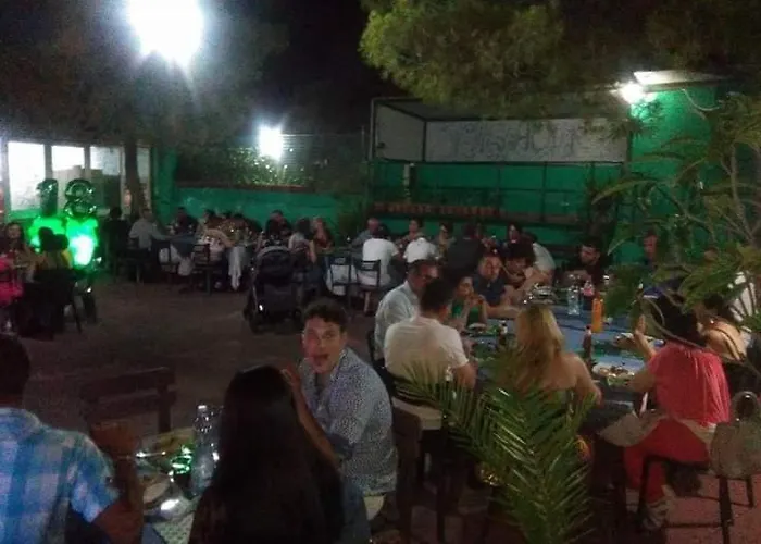 Alojamento de Acomodação e Pequeno-almoço Villhour Ristorante E 3*